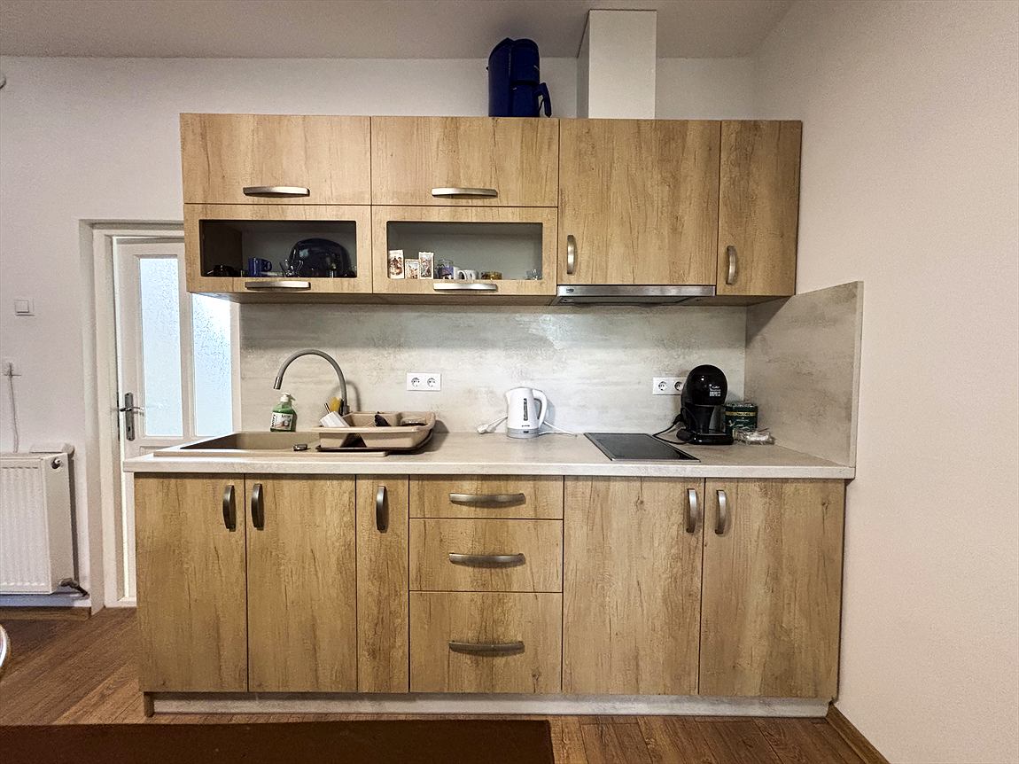 Közös konyha a Vakaria Apartmanban, Gyergyószárhegy
